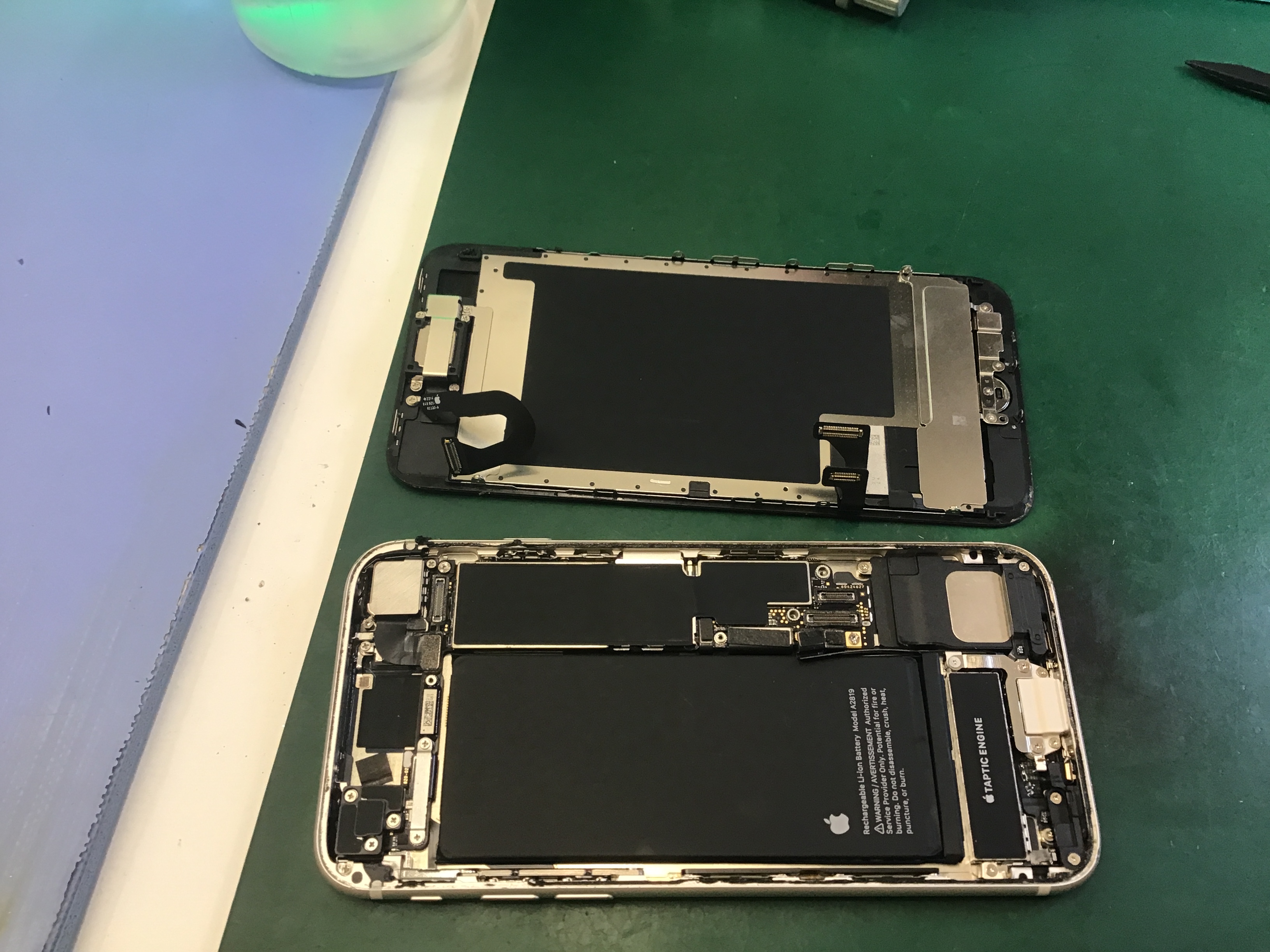 iPhone修理　データをそのまま・最短即日修理のスマホ修理工房八王子オクトーレ店にご相談ください！